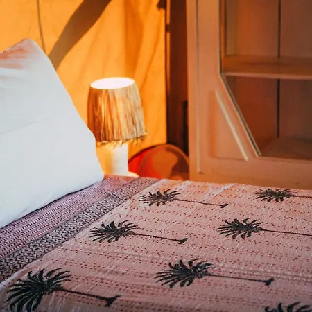 Luxussátor Nomad Glamping *