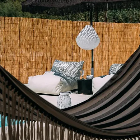 Nomad Glamping * Szhiniász